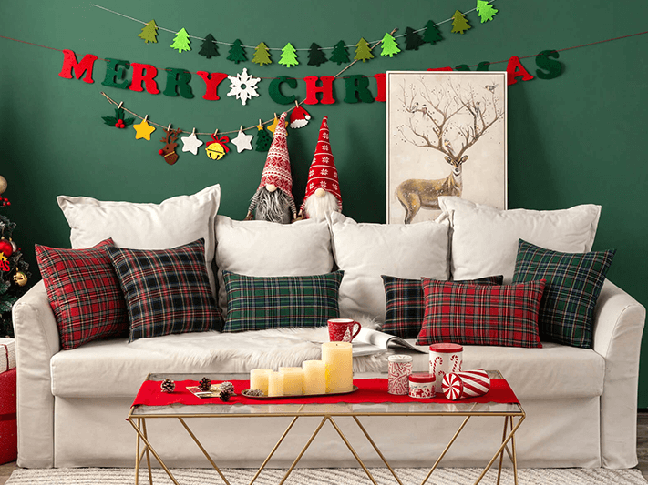 From Miulee: Choose Personalized Christmas Pillow Sets.