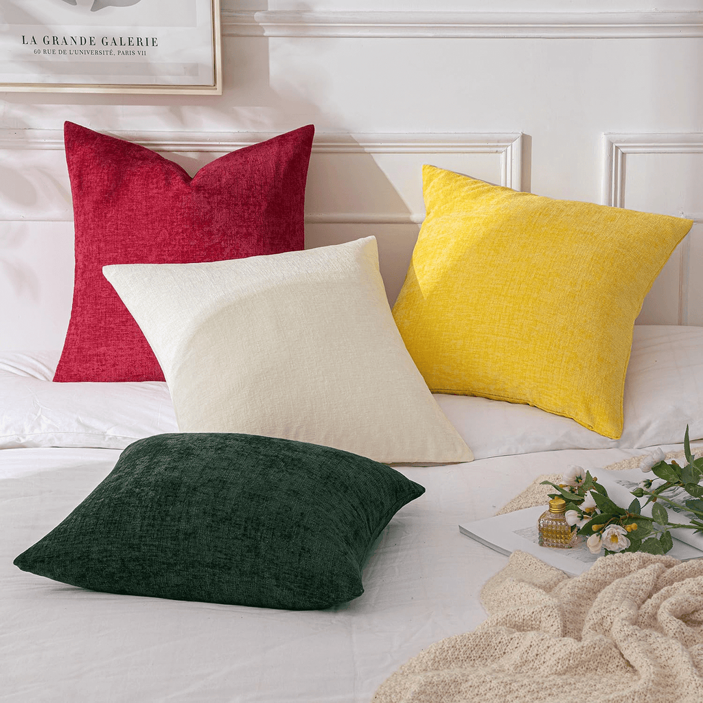 MIULEE Pack of 4 Christmas Throw Pillow Covers 18x18 Inch Soft Chenille Couch Pillow Covers for Sofa Living Room Solid Dyed Pillow Cases Red-Dark Green