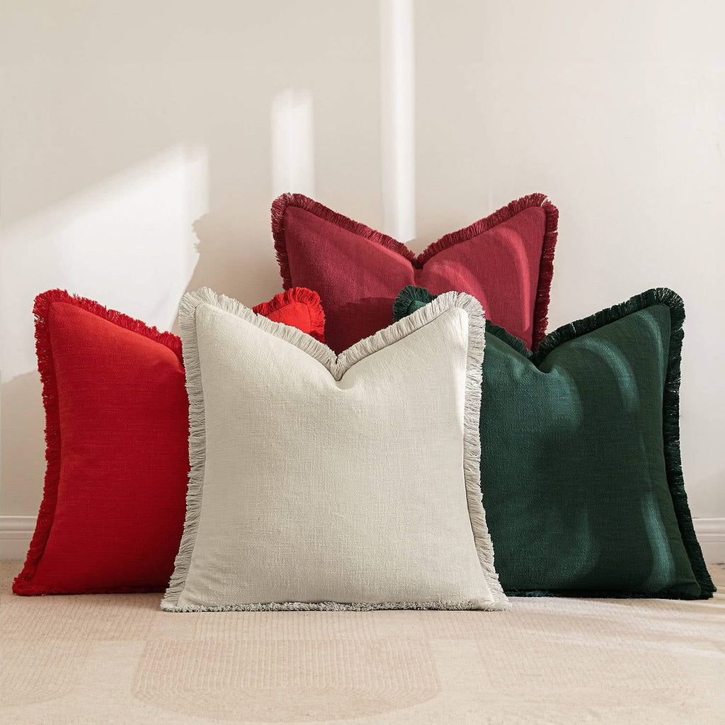 MIULEE Linen Pillow Covers 18x18 Inch Christmas Decorative Throw Pillows with Fringe Pack of 4 Soft Farmhouse Boho Couch Pillows Home Decors for Sofa Cushion Living Room Bed Dark Green and Red