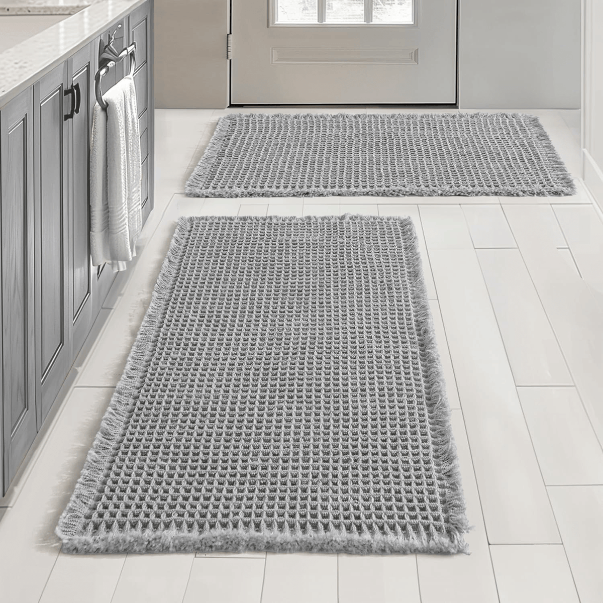 MIULEE Set of 2 Waffle Bathroom Rugs, Boho Bath Rugs Non Slip Washable, Super Absorbent Bath Mats, Ultra Soft Rubber Backed Shower Mats for Bathroom Floor, Tub and Shower, Light Grey, 17x24 Inch