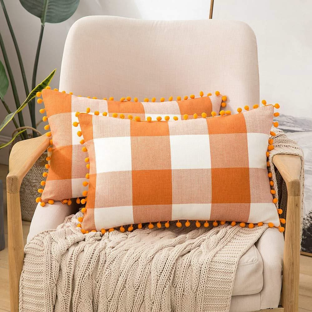 Miulee Retro Farmhouse Buffalo Plaid Check Pillow Cases with Pom Poms Decorative Throw Pillow Covers Cushion Case 2 Pack.