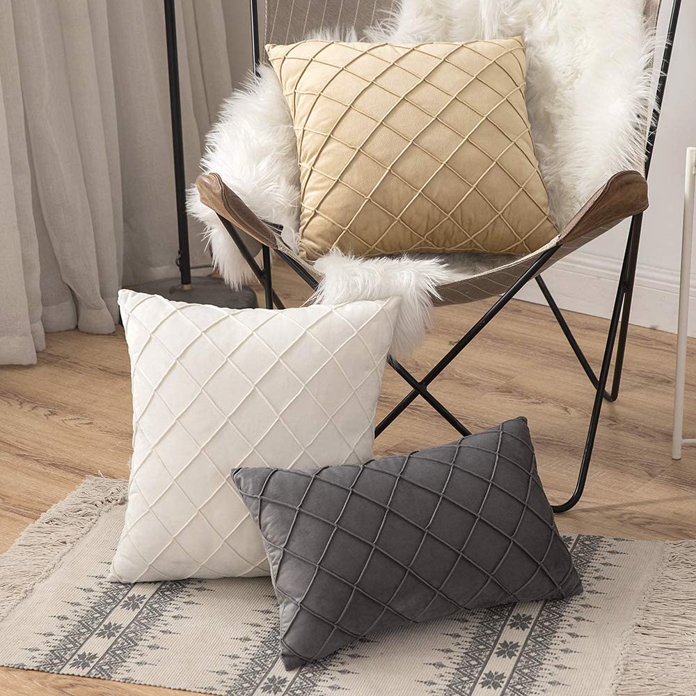 MIULEE Ultra Soft Fluffy Throw Pillow Covers Decorative Plush Shaggy  Double-Sided Faux Fur Pillow Cases Cushions Covers for Sofa 2 Pack