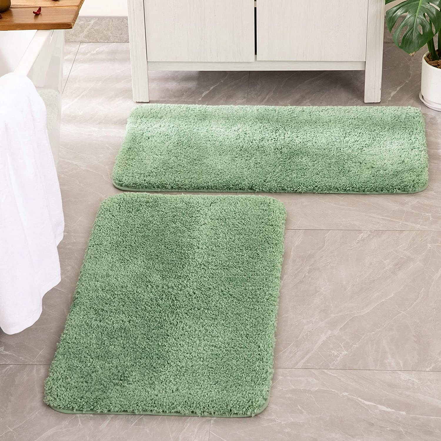 MIULEE Non Slip Shaggy Bathroom Rugs Extra Thick Soft Bath Mats Plush Microfiber Absorbent Water for Tub Shower 2 Pack